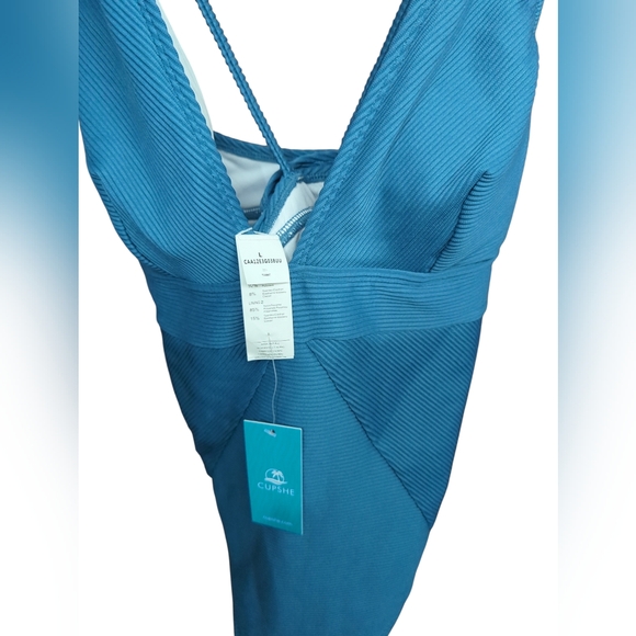 Cupshe Brazilian Obsession V-Neck Paneled Tummy Control One Piece Swimsuit Large - Picture 9 of 11